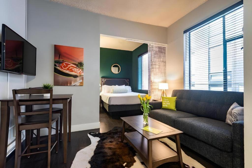 The Oxford Seattle-Downtown 호텔 외부 사진